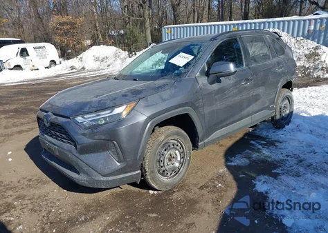 2022 Toyota Rav4 Hybrid Xle z USA, uszkodzony, nr VIN 4T3RWRFV8NU081362
